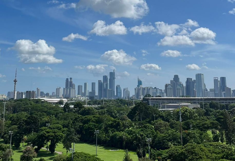 Cuaca Langit Jakarta Cerah Berawan Hari Ini