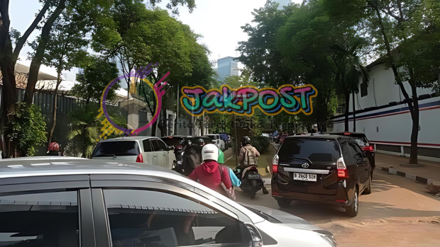 Penyebab Jalan Besakih Kuningan Jaksel Macet ? Ternyata Gara Gara Proyek Galian