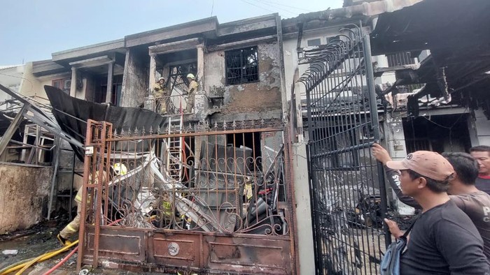 Kebakaran 3 Rumah di Cengkareng Jakarta Barat, Akibat Korsleting, Kerugian Capai 864 Juta