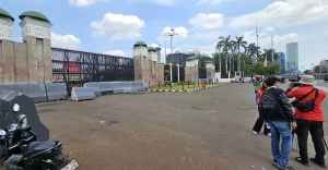 Kompleks DPR Sepi Aktivitas saat Aksi Demonstrasi Buruh Berlangsung