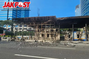 Penampakan Senayan City Jakarta Selatan Akibat Demo Ricuh